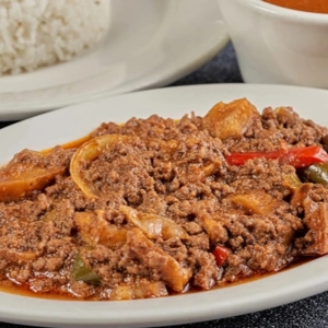 Cuban-Style Minced Beef (Picadillo)