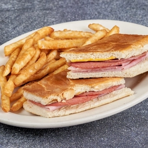Ham, Cheese & Salami Sandwich (Jamon, Queso, y Salami)