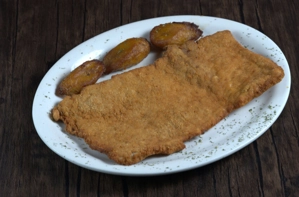 Chuleta de cerdo empanizada