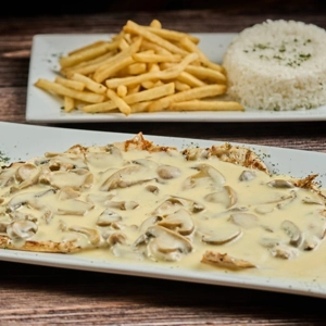 Pechuga en Salsa de Champiñones