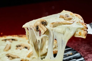 PIZZA CHICKEN WITH MUSHROOMS