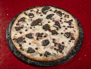 Cookies & Cream Pie Pizza