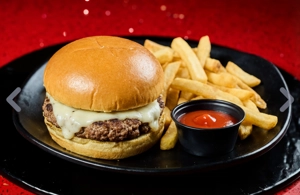 Chicken Or Beef Burger, Regular Fries & Jugo Hit