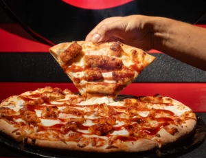 Crispy Chicken bbq Pizza