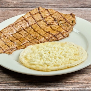 Carne Asada Y Arepa
