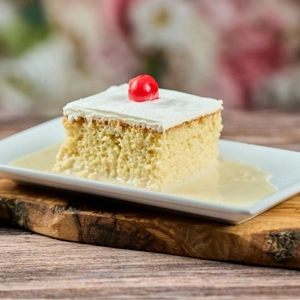 Pastel Tres Leches (Postres)