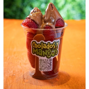 Fresas con Chocolate Premium with fresh strawberries and chocolate drizzle in Jackson Heights.