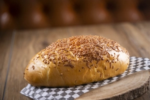LARGE SEASONED BREAD