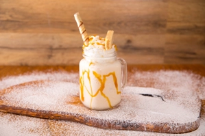 VANILLA MILKSHAKE