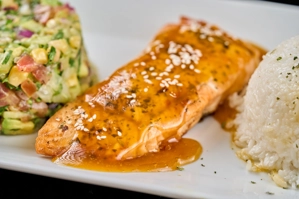 GLAZED SALMON(salmon glaseado)
