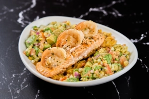 ALI SALMON SALAD(ens Ali. De salmon)