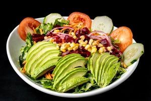 ENSALADA MIXTA CON AGUACATE