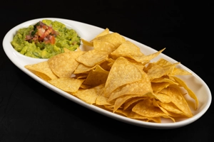 CHIPS WITH GUACAMOLE