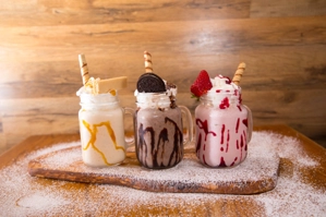 VANILLA MILKSHAKE