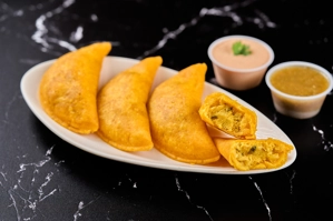EMPANADA DE POLLO