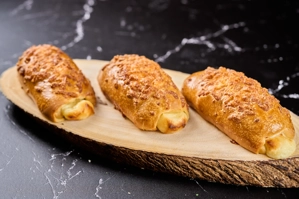 EXTRA CHEESE BREAD