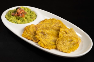 GUACAMOLE WITH  GREEN PLANTAIN(guacamole con toston)