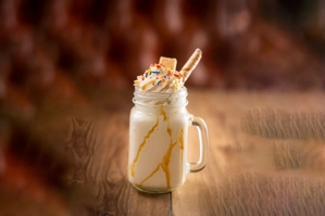VAINILLA MILKSHAKE