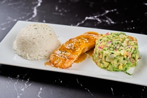 SALMÓN GLASEADO