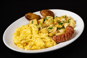 MIGAS CON HUEVOS Y CHORIZO 