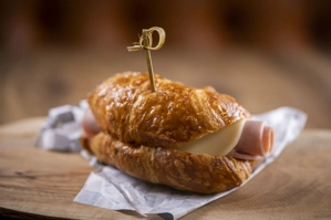 MINI HAM & CHEESE CROISSANT
