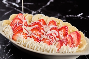 STRAWBERRIES WITH CREAM(fresas con crema)
