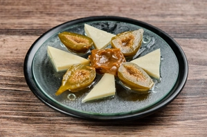 Caramel, Figs and Cheese