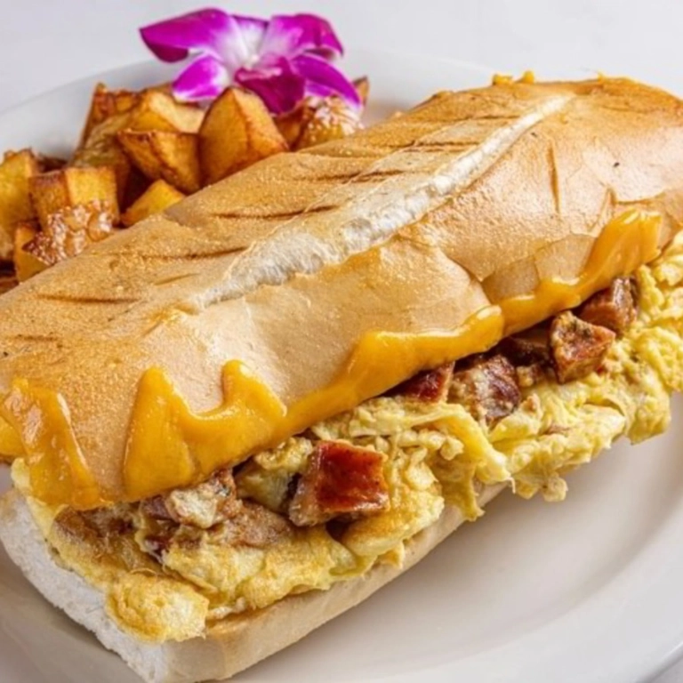 Sandwich de chorizo y huevo