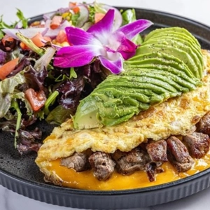 STEAK LOVERS OMELLETTE